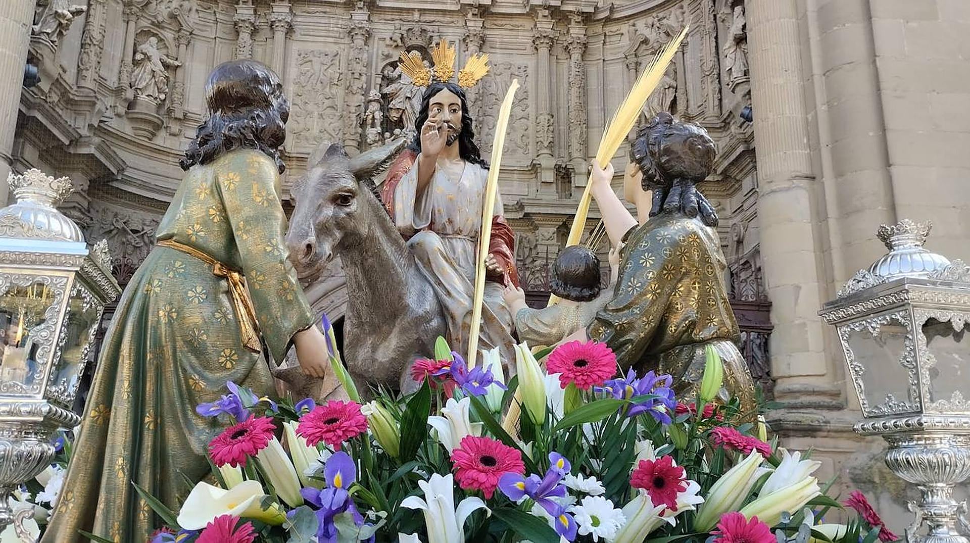 semana-santa-en-la-rioja-la-borriquita-coloca-a-logro-o-en-modo